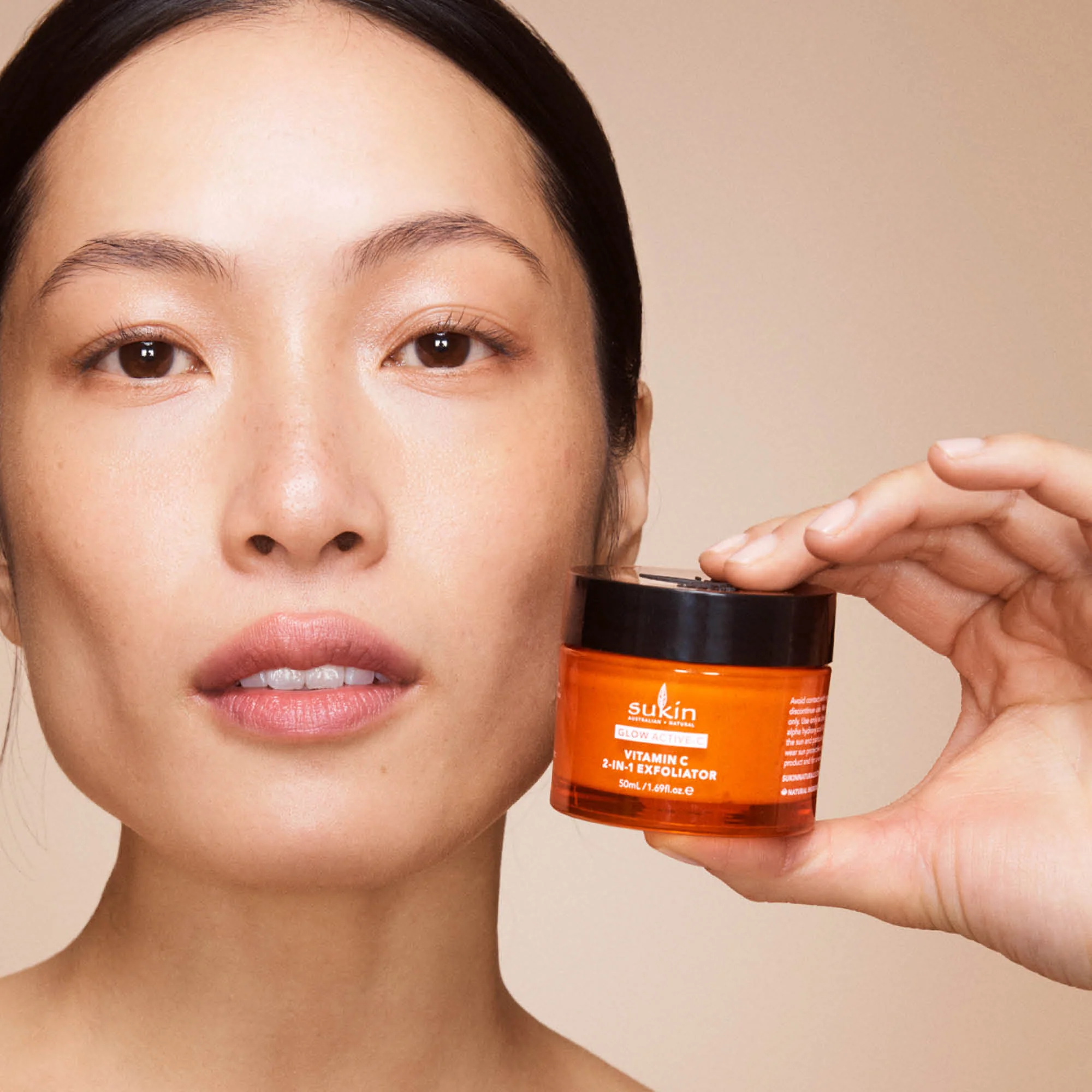GLOW ACTIVE-C | VITAMIN C 2-IN-1 EXFOLIATOR | 50mL - Image 7